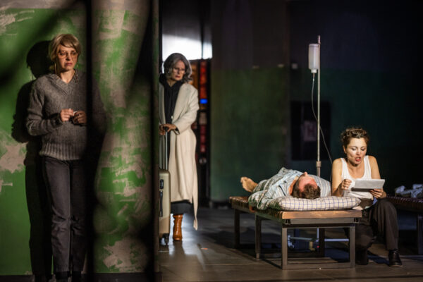 Bieguni – Olga Tokarczuk / Teatr Powszechny 03