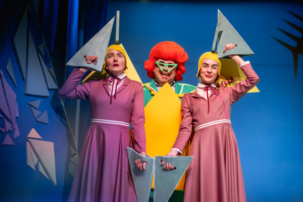 Kraj Naj. Historia trójkątnej rewolucji – Teatr Animacji w Poznaniu 05