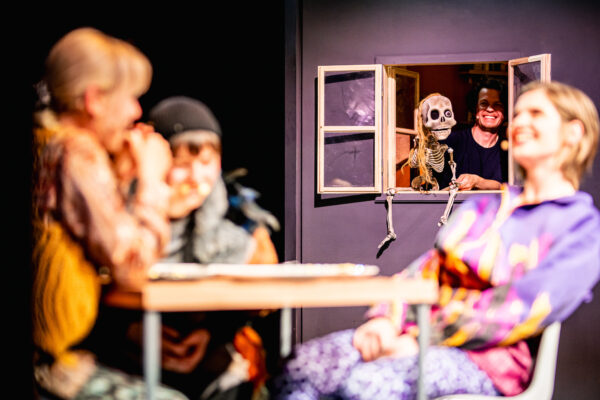 Czarna owca, biały kruk – Teatr Animacji w Poznaniu 12
