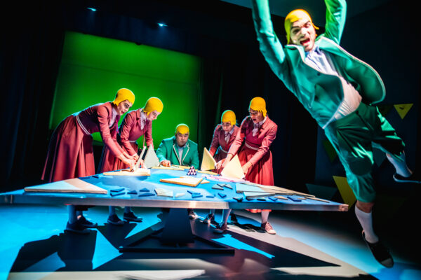 Kraj Naj. Historia trójkątnej rewolucji – Teatr Animacji w Poznaniu 06