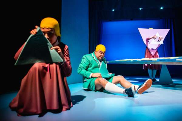 Kraj Naj. Historia trójkątnej rewolucji – Teatr Animacji w Poznaniu 07