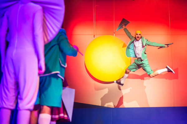 Kraj Naj. Historia trójkątnej rewolucji – Teatr Animacji w Poznaniu 15