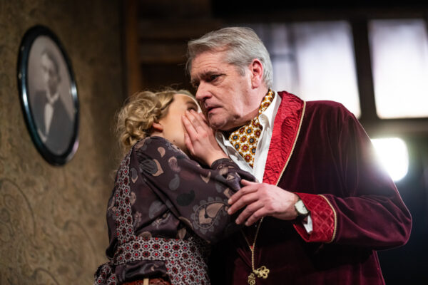 Rodzina -Wojciech Malajkat / Teatr Powszechny w Łodzi 05