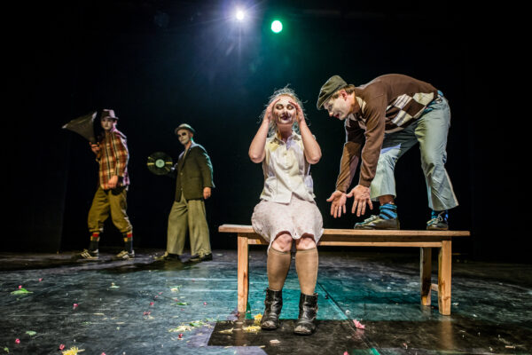 Teatr Biuro Podróży – Wot takaja żizń 14