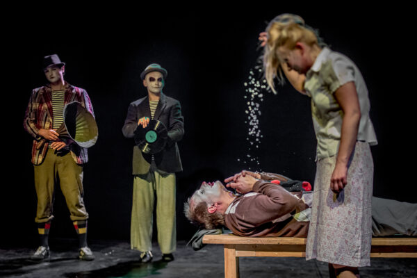 Teatr Biuro Podróży – Wot takaja żizń 15
