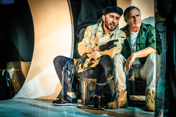 Najpierw kochaj, potem strzelaj – Teatr Powszechny w Łodzi, M.Zakrzewski 13