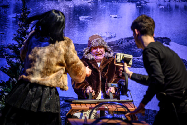 Najpierw kochaj, potem strzelaj – Teatr Powszechny w Łodzi, M.Zakrzewski 17