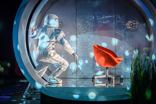 Najpierw kochaj, potem strzelaj – Teatr Powszechny w Łodzi, M.Zakrzewski 24