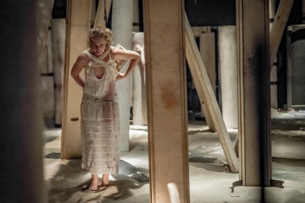 Teatr Zar – Armine Sister